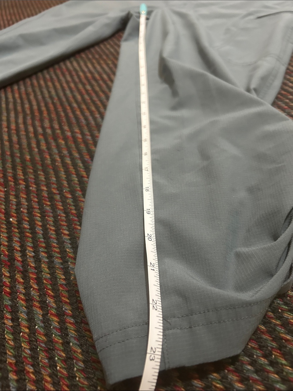Eddie Bauer Ripstop Hiking Capri Pants Slate Gray Ruched Trail Tech Size 10 - Picture 8 of 10